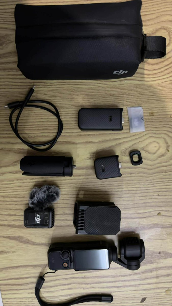 _userjenlisa's tweet photo. FOR SALE DJI OSMO POCKET 3 
 
3x lang nagamit
lady-owned 
original price: 35k
selling price: 28k (slightly nego)
Location: Manila 

dm if interested. https://t.co/eO4OGD7Bm1