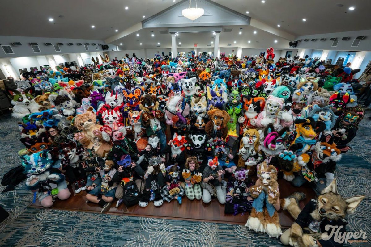 Glitzy Fox Studios GOH Furg 🎀 tweet media