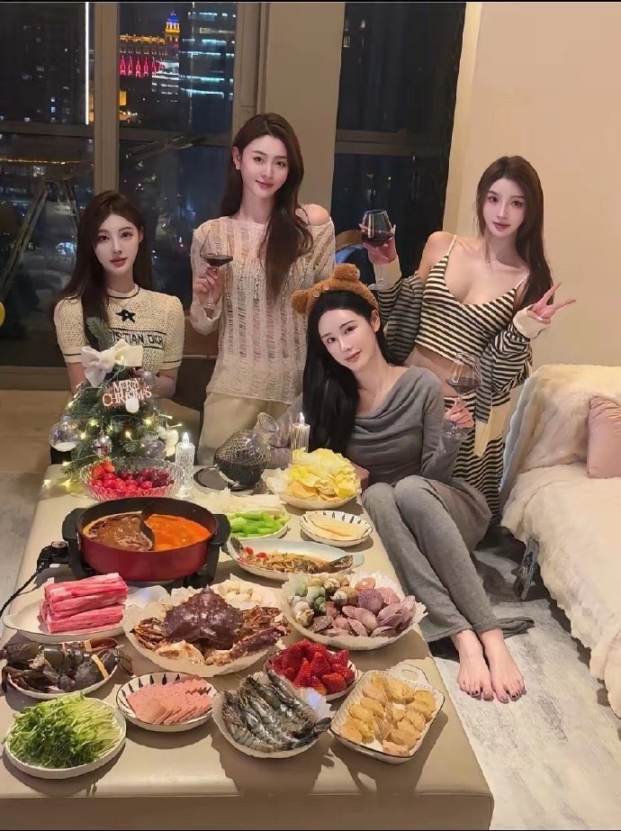 董冰冰 tweet media