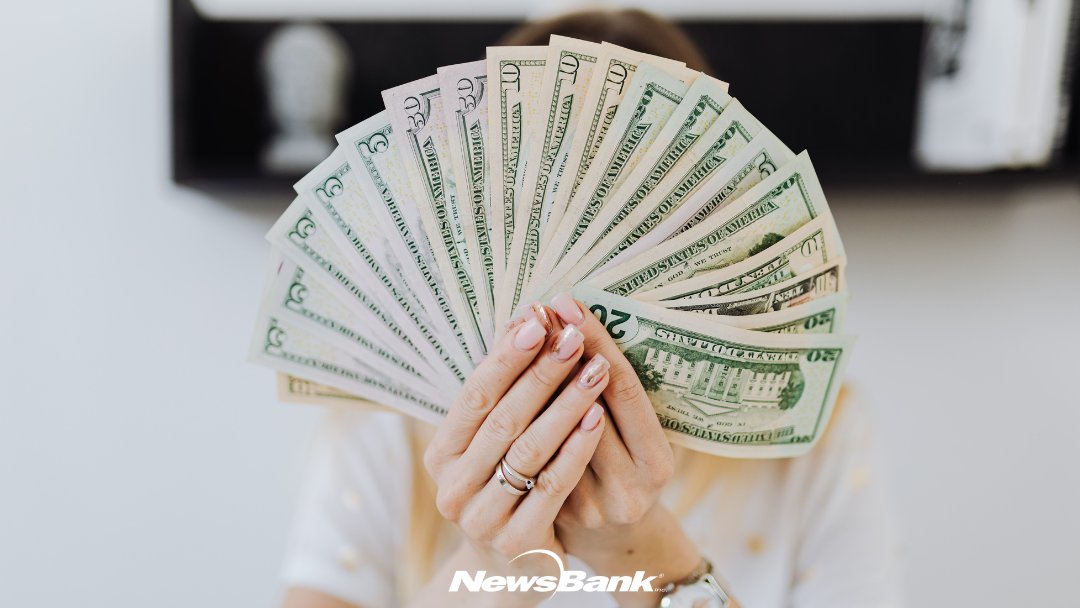NewsBank's tweet image. Slow, steady, and intentional💸That’s how to grow wealth from scratch. Apply these 9 lessons to get started: ow.ly/klSy50YytnC.  #FinancialLiteracyMonth #NewsBank