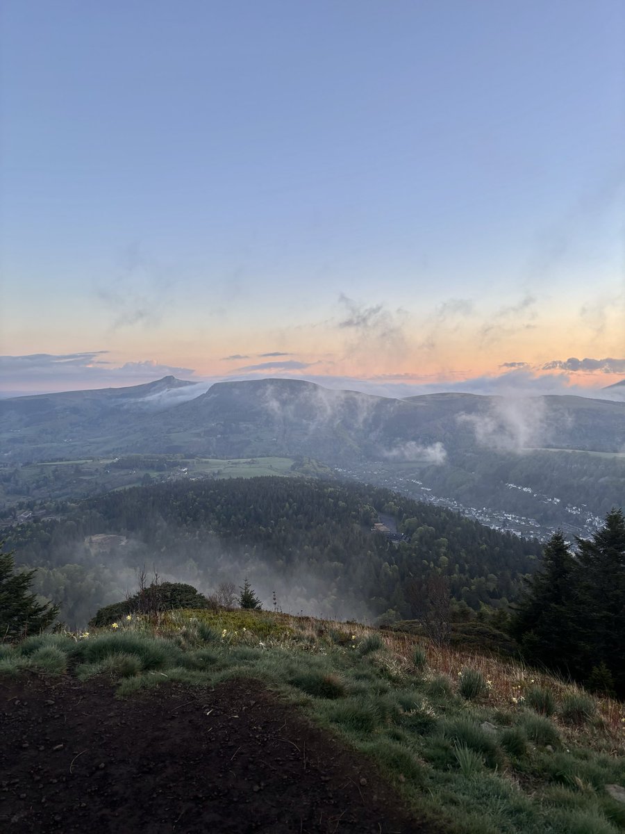 Massif du Sancy tweet media