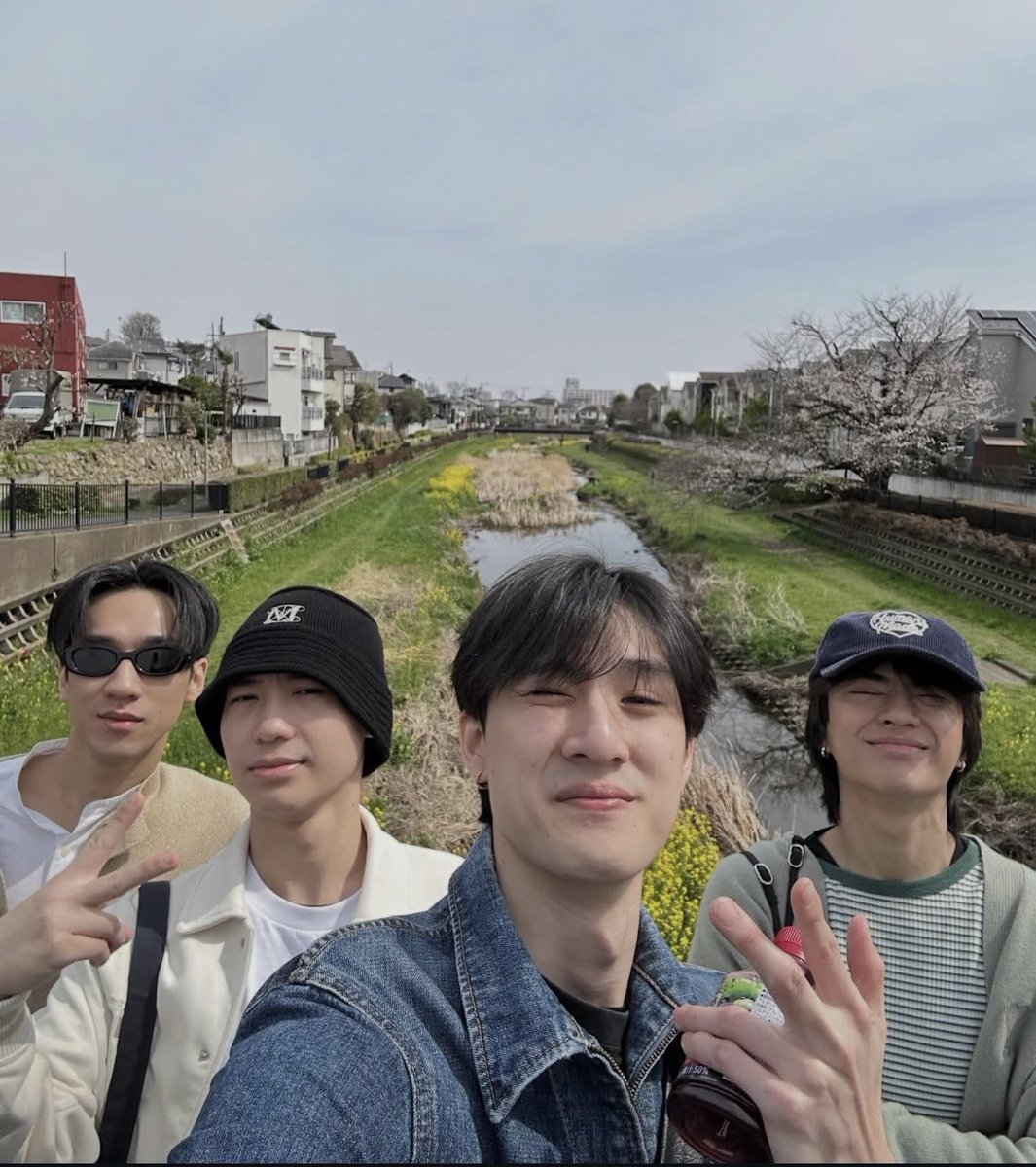 อัศวินป้องกันรอยยิ้มของตี๋ tweet media