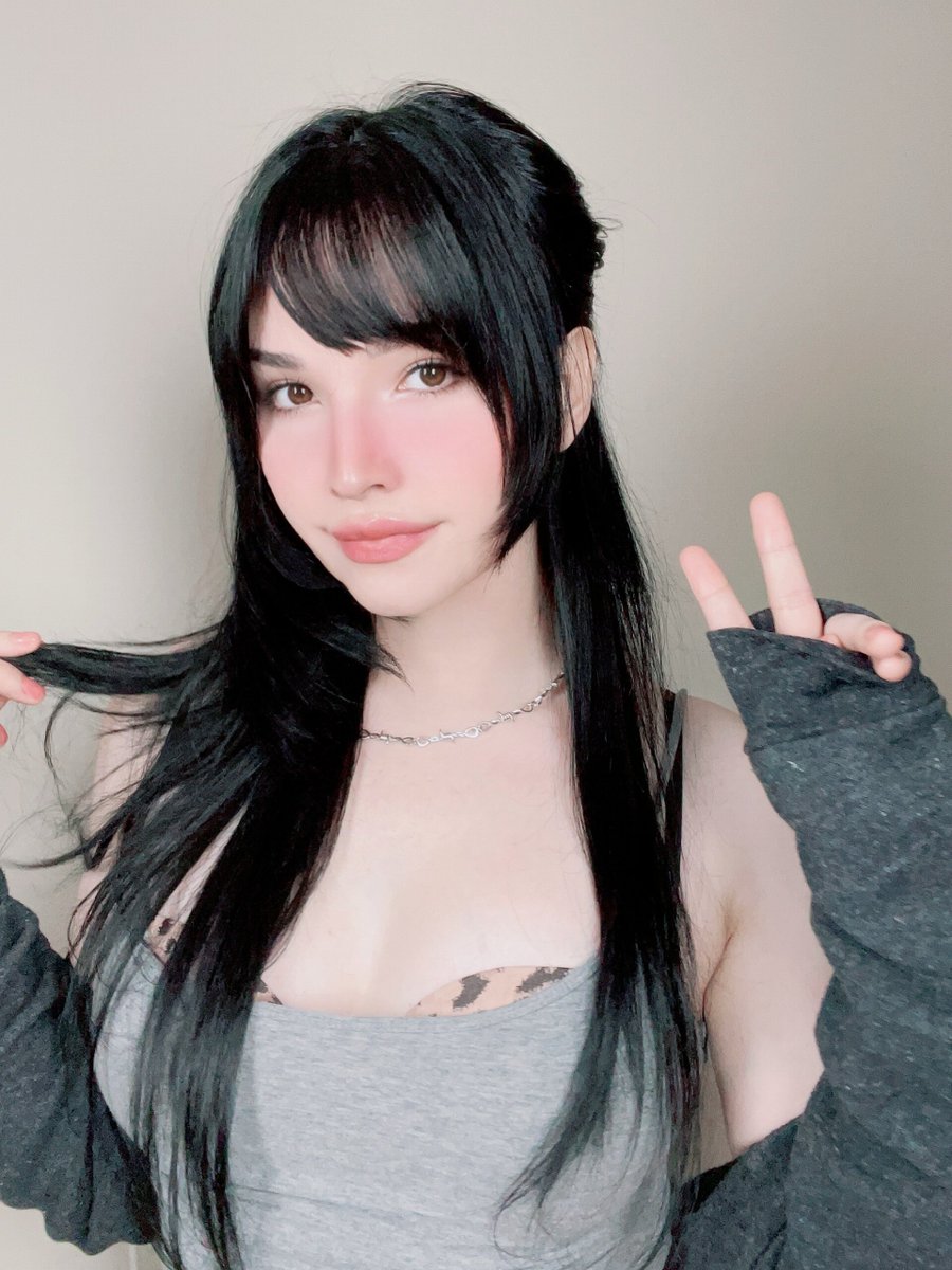 youronlytrans's tweet photo. If you see me, would you say hi?🤭 https://t.co/SdAuuWM0vl