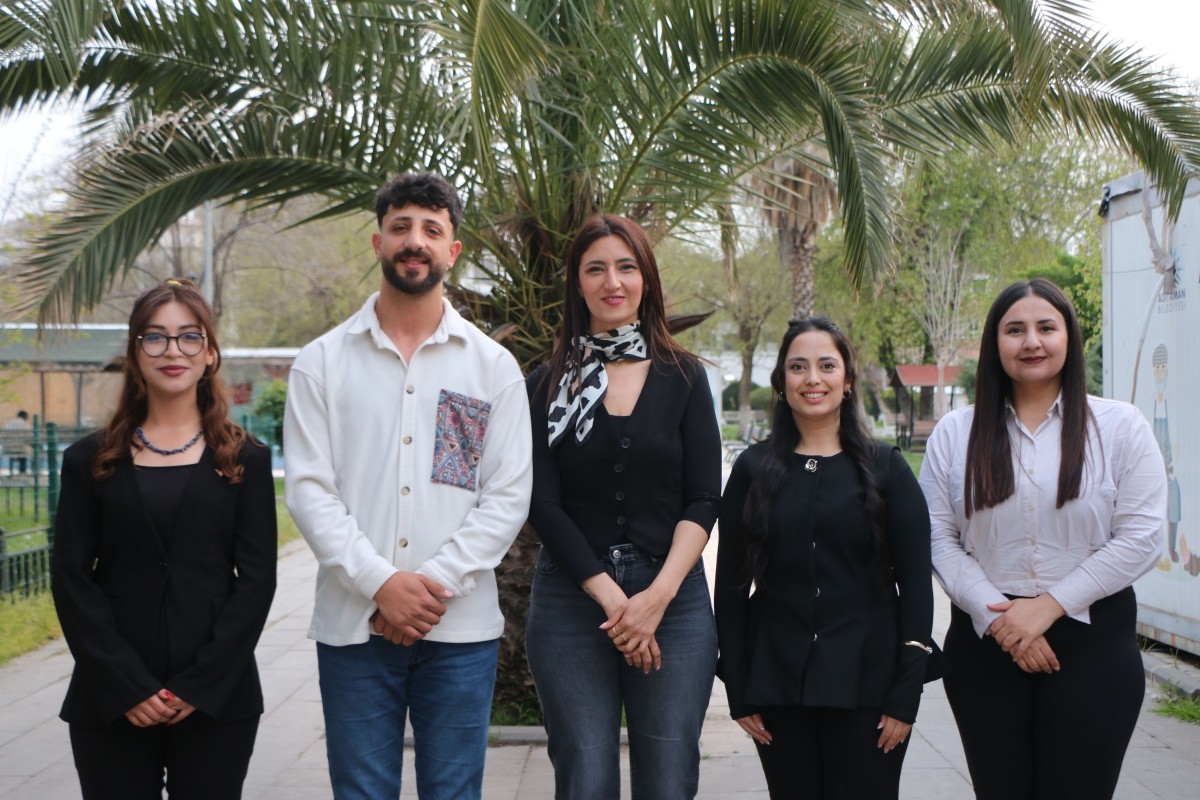 perreajans's tweet photo. Adıyaman’ın İlk Kadın Gazeteciler Cemiyet Başkanı Turan’dan meslektaşlarına davet

Haberin devamı için👇
https://t.co/7aHoDCTCNA

@LAWYEREX https://t.co/S8YUJRQFst