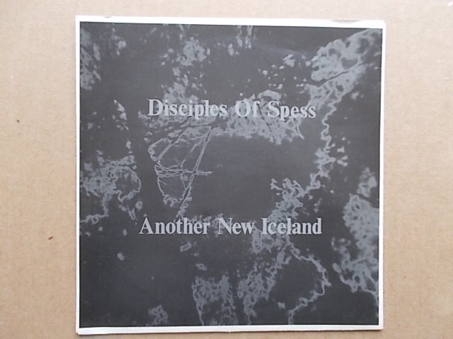 l7FI9CMSUa30222's tweet image. #NEWWAVE
#ニューウェーブ
東京のレコード店じゃ売ってないでしょシリーズ
DISCIPLES OF SPESS  7"  1987年  UK
NEW WAVE/SYNTH
正直なところ　80's NEW WAVEに限って言えば　今まで自分より凄いと思った人に会ったことないです