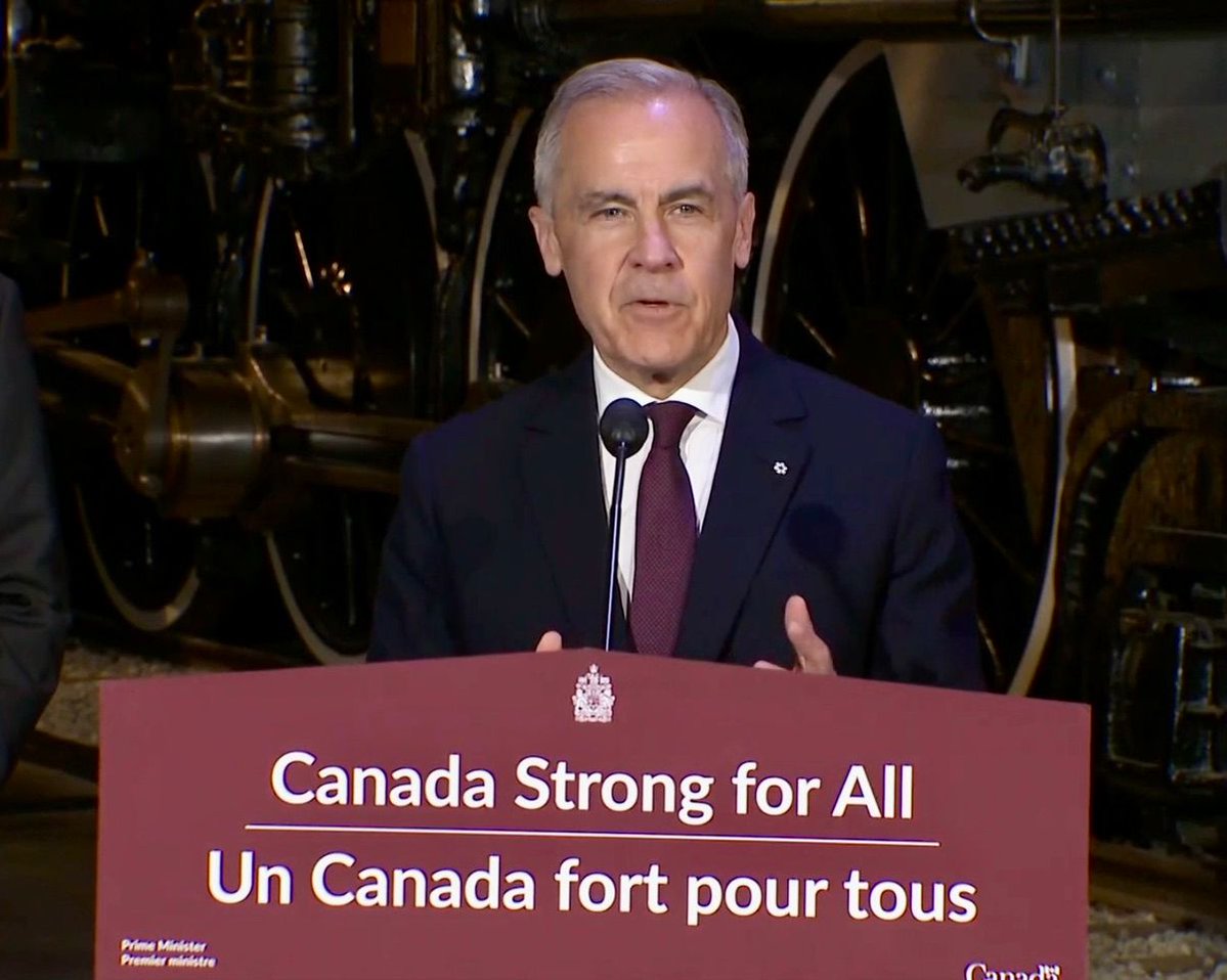 Aurora_Strategy's tweet image. Big day in Ottawa! 🇨🇦 PM @MarkCarney just announced the Canada Strong Fund: our first-ever sovereign wealth fund. 

A bold signature move to secure Canada's economic future. 🏦 #canpoli #CanadaStrong