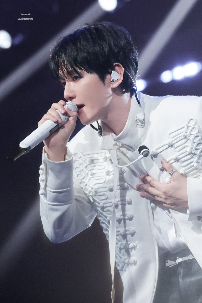 Sevenever tweet media