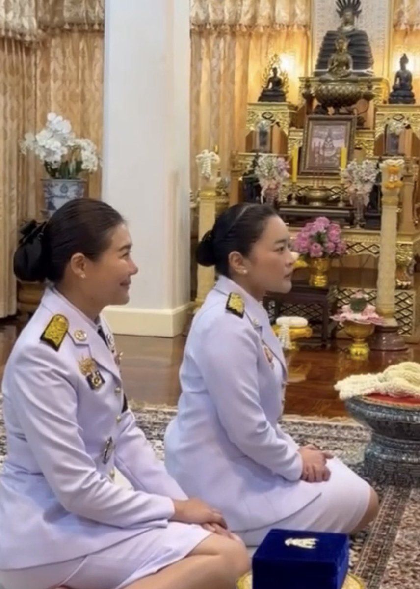 ชานิ tweet media