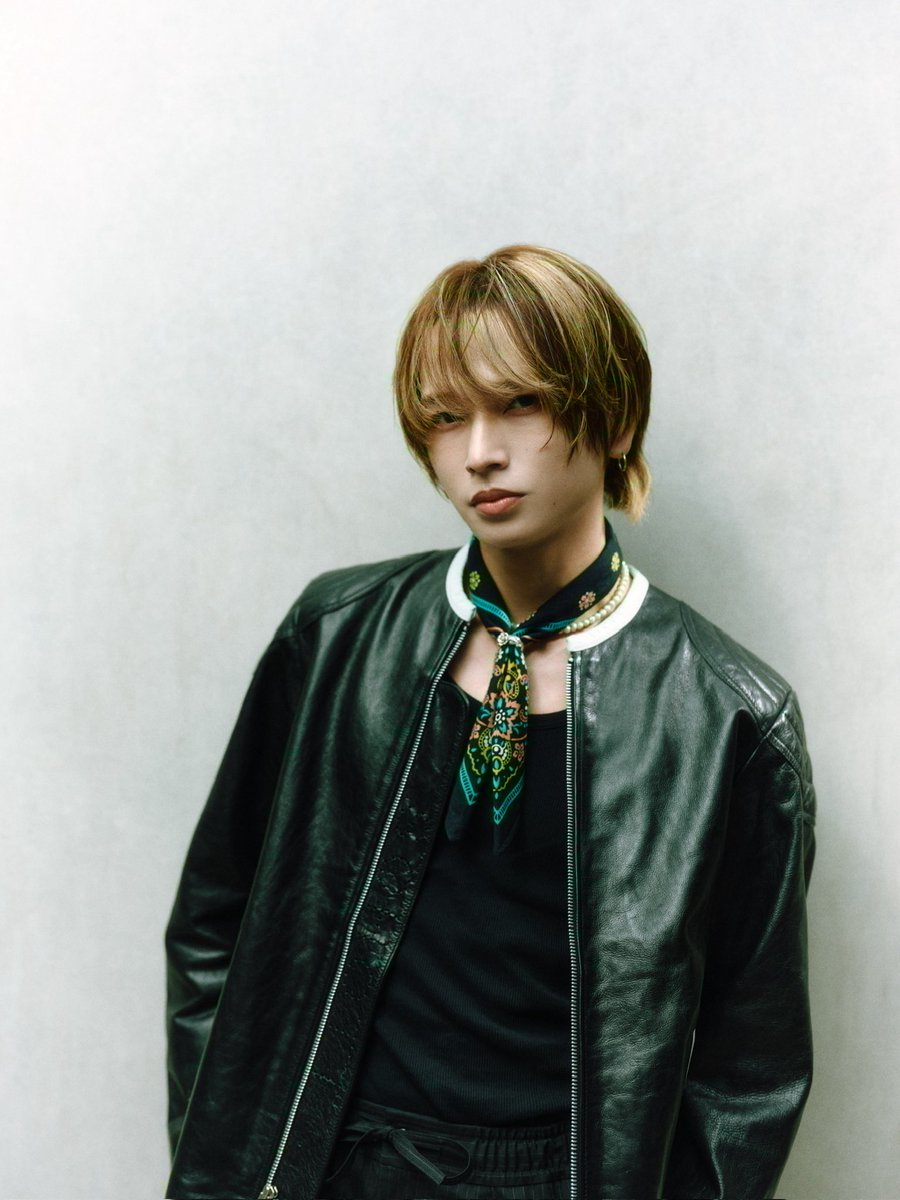 WATWING official tweet media