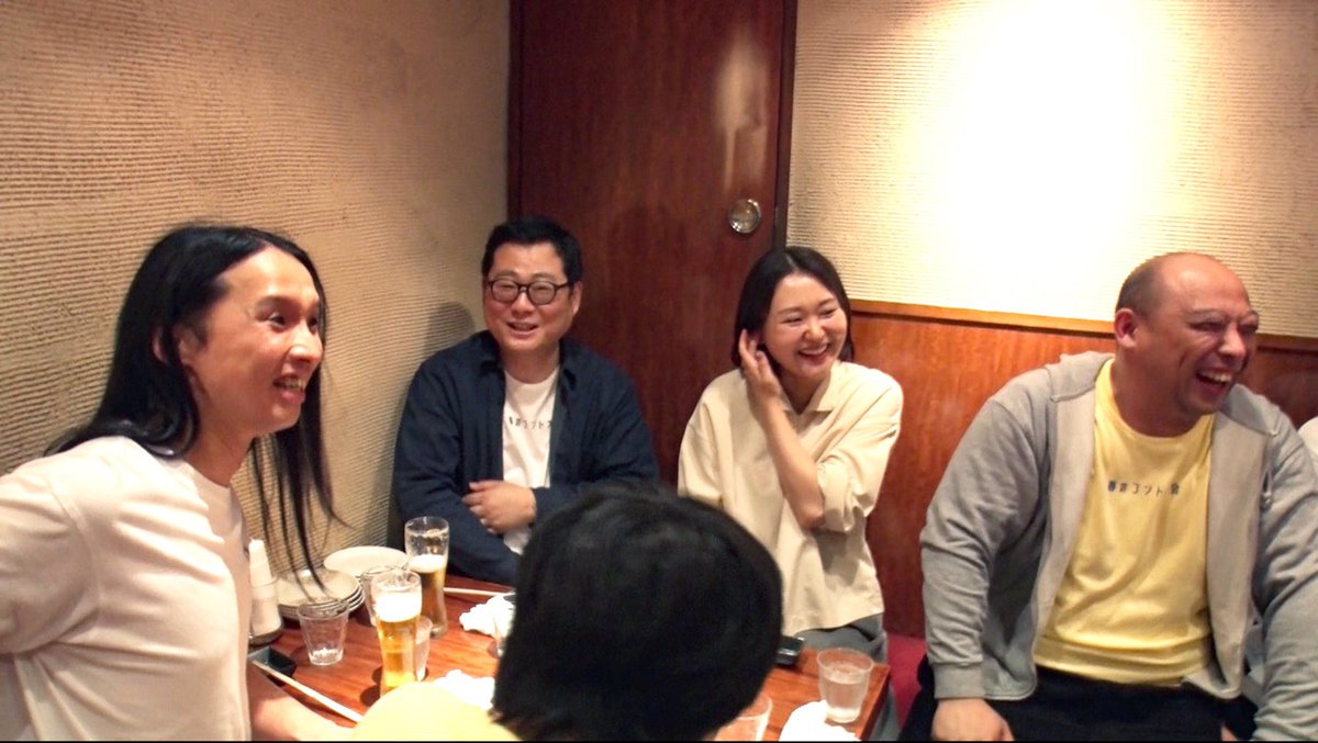 miyoshi9999's tweet photo. 「春のコント大会」の配信チケットが発売中です！
視聴可能期間がいよいよ明日4/29〜5/13まで。
公演を観た方も観れなかった方も是非お買い求めください！

配信では打ち上げ反省会の映像も見れるので、何卒。

https://t.co/zGf7HuVw7T https://t.co/6ayn5HYPC4
