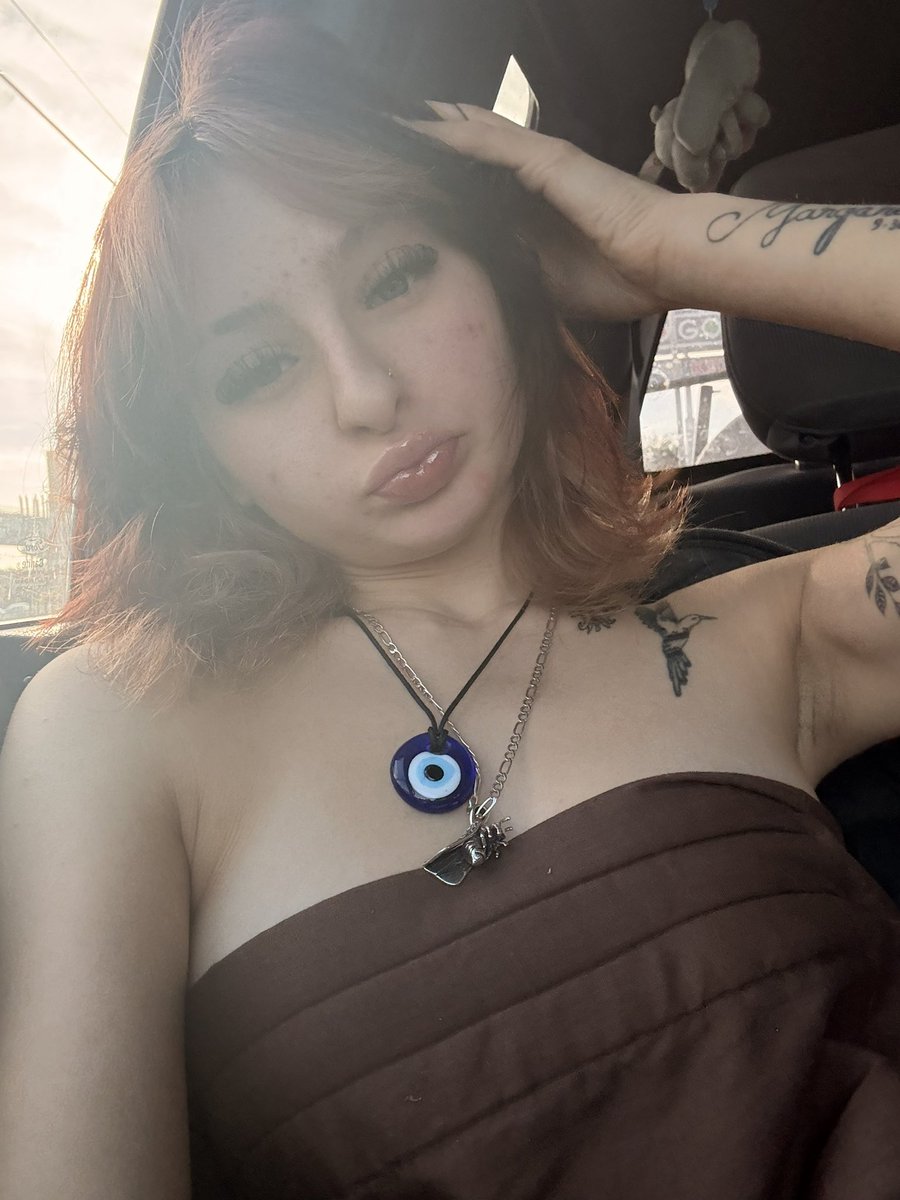 GoddessFayette tweet media