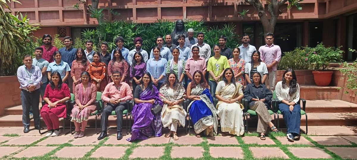 icps_newdelhi's tweet image. ICPS conducted workshop on "Bystander Effect: From Passive Observers to Responsible Citizens". In the workshop thoughtful sessions were conducted by Dr. Anaya Mahapatra and Ms. Bhumika Indulia.

#ICPS #workshop #bystandereffect