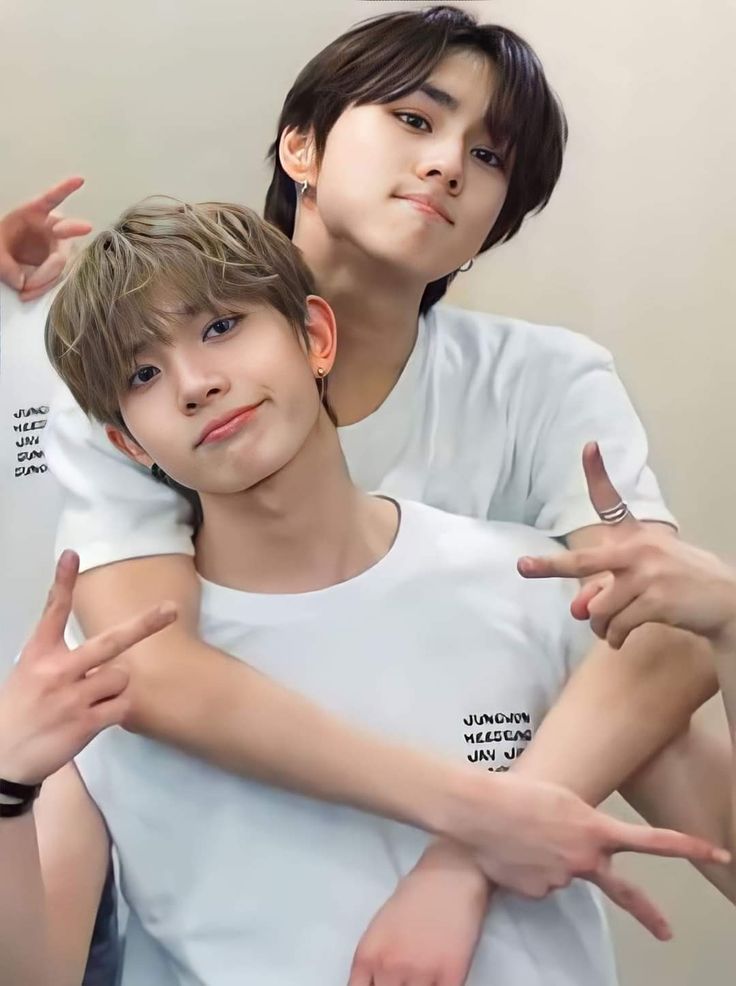 riri 𖾕𖾝꙼ᩚ𛲕𖾟 tweet media