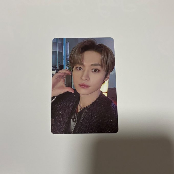 chan_being's tweet photo. StrayKids スキズ トレカ 交換 展覧会 Exhibition 

【譲】1万円購入特典 リノ 🐰

【求】同種 フィリックス ピリ 🐥 (画像②)
           
郵送希望です📮
お気軽にお声掛けください🍀 https://t.co/c18wZgMdsj