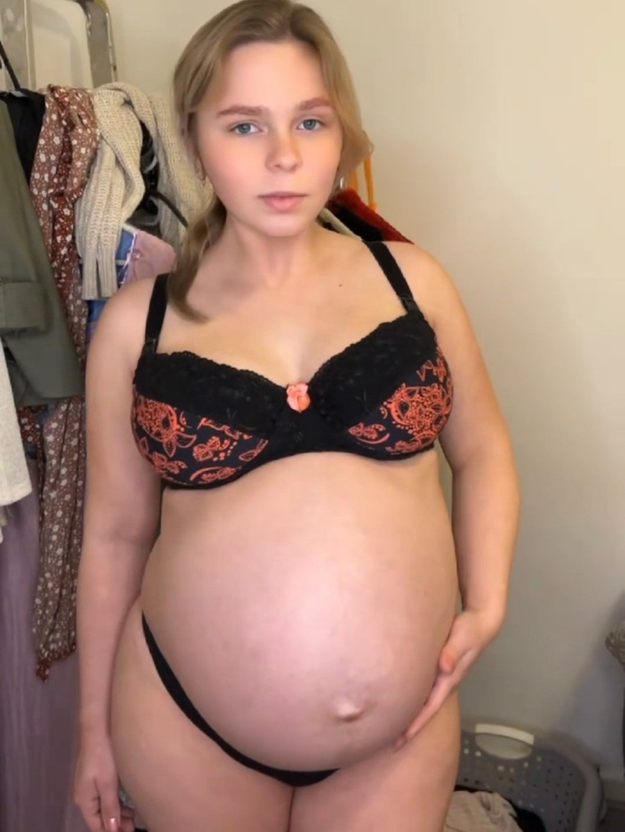 Pregnant Brandi tweet media