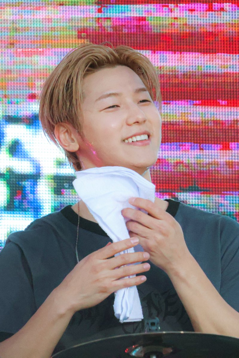 𝙇𝙞𝙨𝙞𝙖𝙣𝙩𝙝𝙪𝙨 tweet media