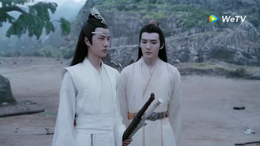 กระบี่เว่ยอิง : 

เก็บที่พี่น้องร่วมสาบาน ❎

เก็บที่สหายรู้ใจเพียงหนึ่ง✅