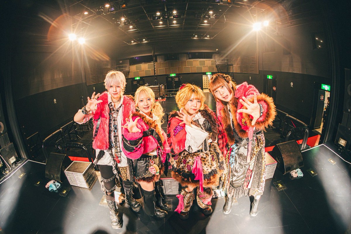 公式:husky《ハスキー》🐺 tweet media
