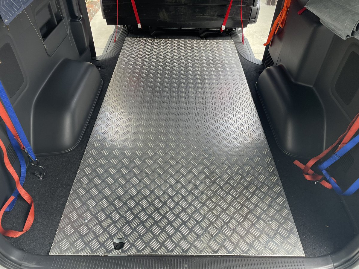 じぇー tweet media