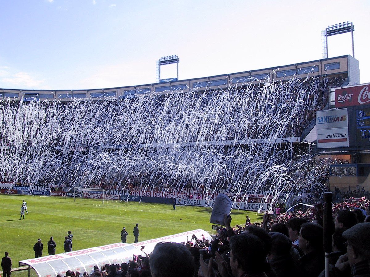 Todo el mundo con rollos de papel, hagamos el mayor recibimiento posible a los nuestros, a tres partidos de hacer historia, seamos parte de ella.
¡POR HISTORIA Y TRADICIÓN!