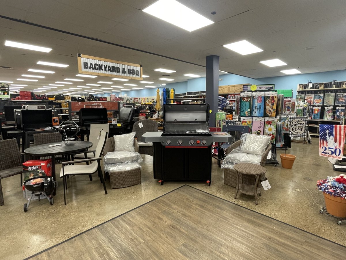 AceSycamore's tweet image. Upgrade your outdoor cooking with the new Weber Genesis E-430 Stealth 4-Burner Grill! 🔥 Now in stock. Ready to elevate your BBQ game? #GrillMaster #AceHardware