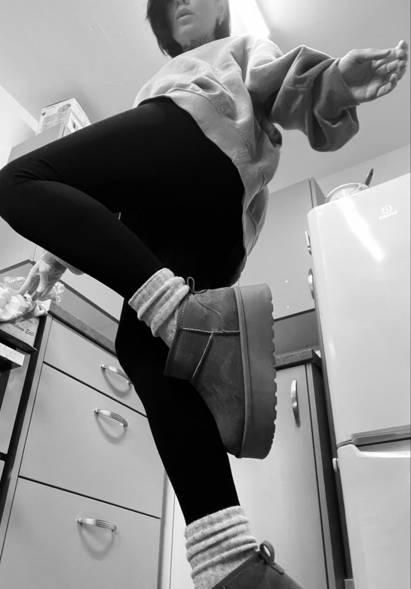 M. Sinclair tweet media