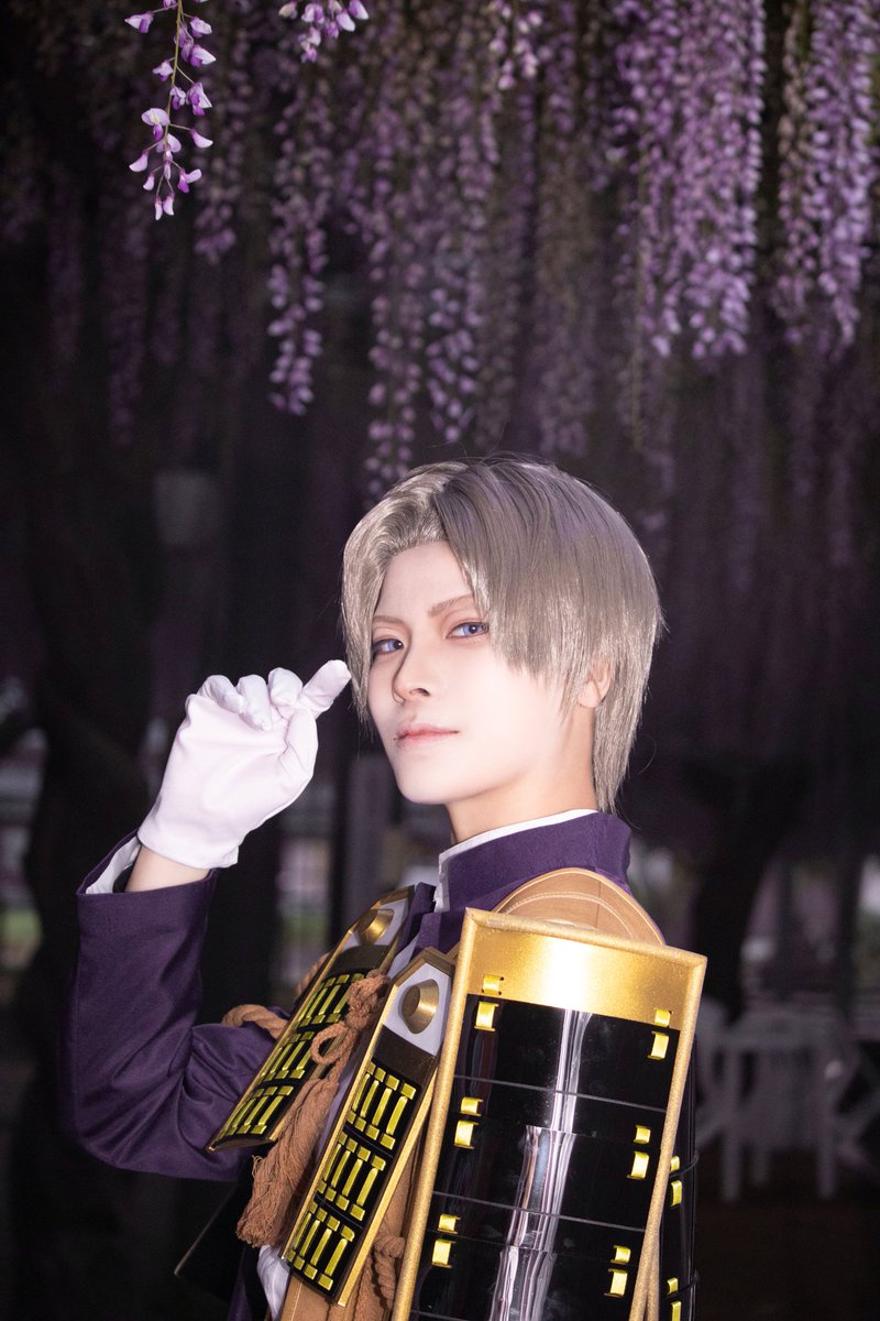 cos_Ribe's tweet photo. あなたの為の花

　❘　刀剣乱舞 / へし切長谷部
　❘　photo by @sagawaw 様
　❘　✧ロケ地許可済

*cosplay https://t.co/o2h7bVtANx