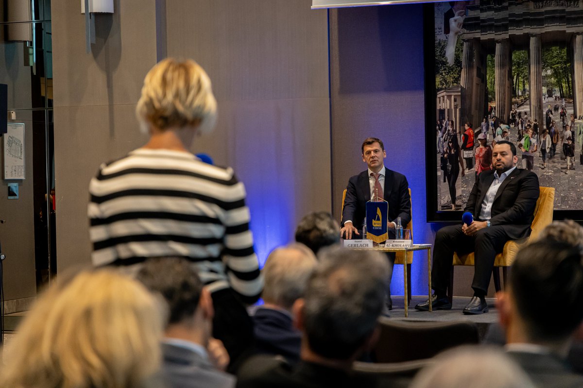 DivanCentre's tweet photo. The event brought together ambassadors, senior officials, and media representatives, fostering a meaningful and substantive exchange on pressing regional issues. 
#InternationalRelations #Dialogue (4/4) https://t.co/MJiPvAYWFl