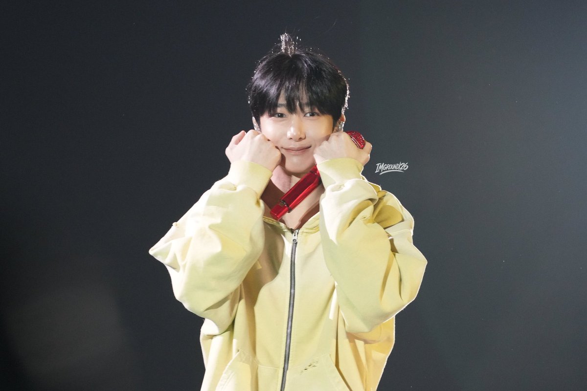 heyneana tweet media