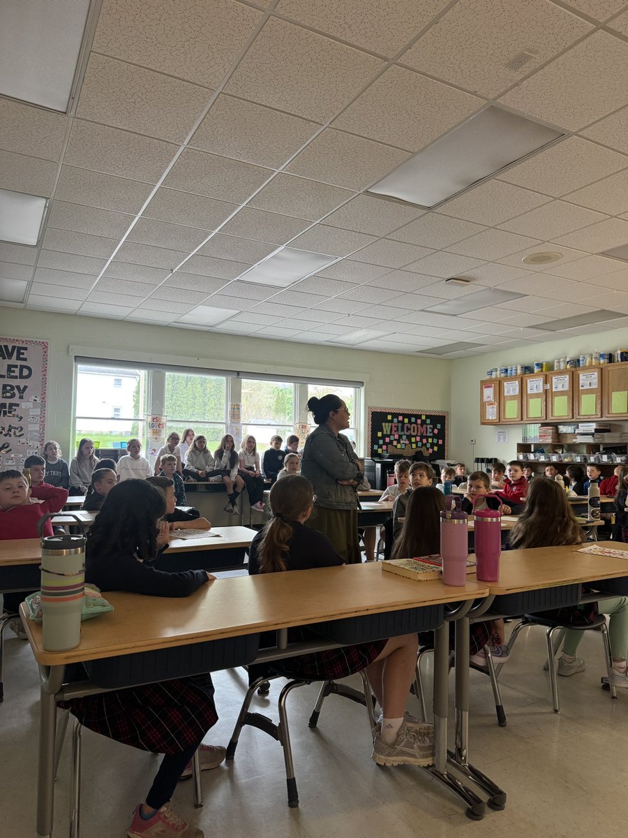 Mrs. Lesiak tweet media