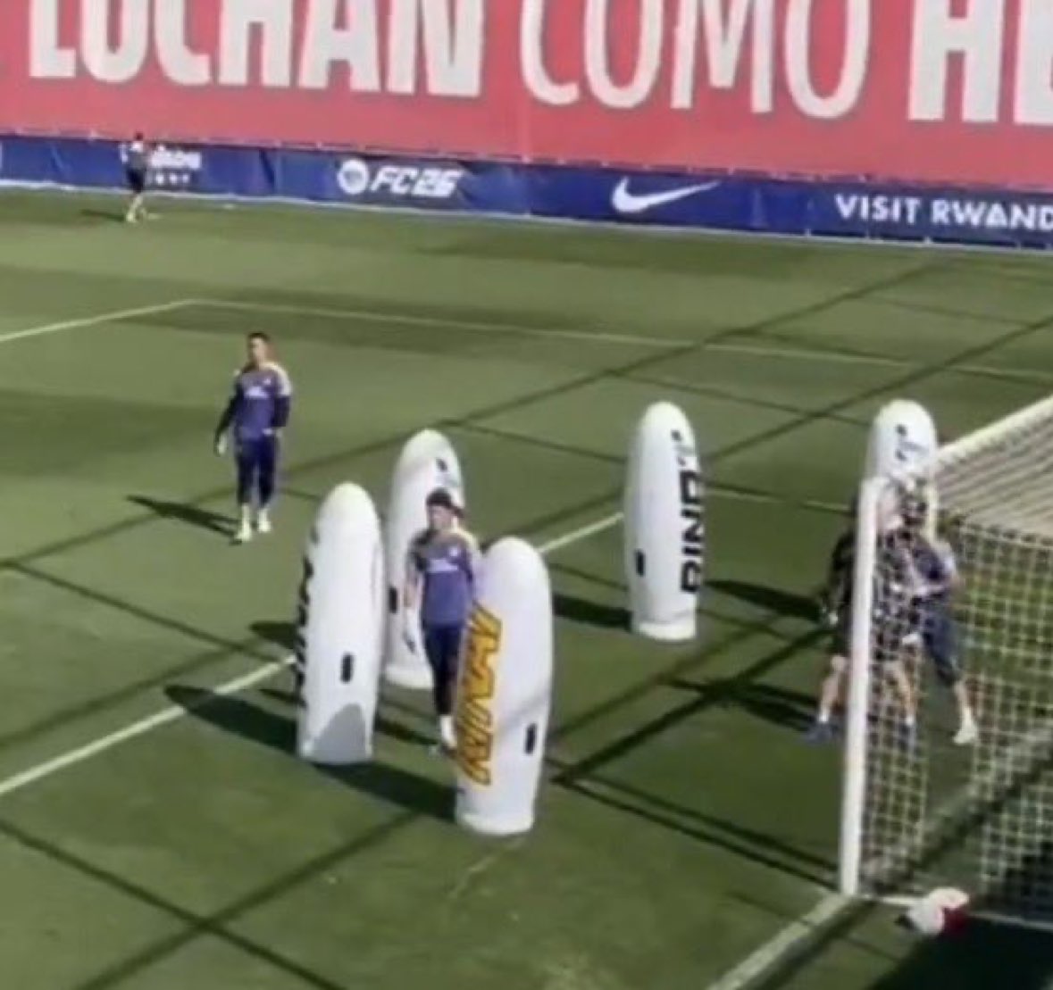 Futbol de Inglaterra tweet media