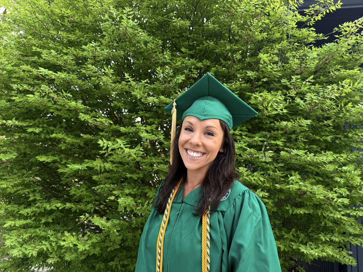MSUSocialWork's tweet photo. After 25 years away from college, Sharon Solo returned to the classroom and turned her experience into advocacy for non-traditional students seeking a second chance.
https://t.co/X2mcjcDf91

#MSUSocialWork | #MSUSocialScience https://t.co/7xM5VHdin8