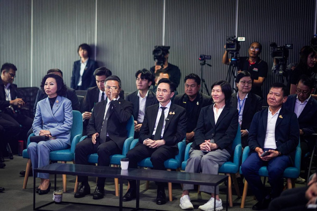 หมอศรีญาดา tweet media