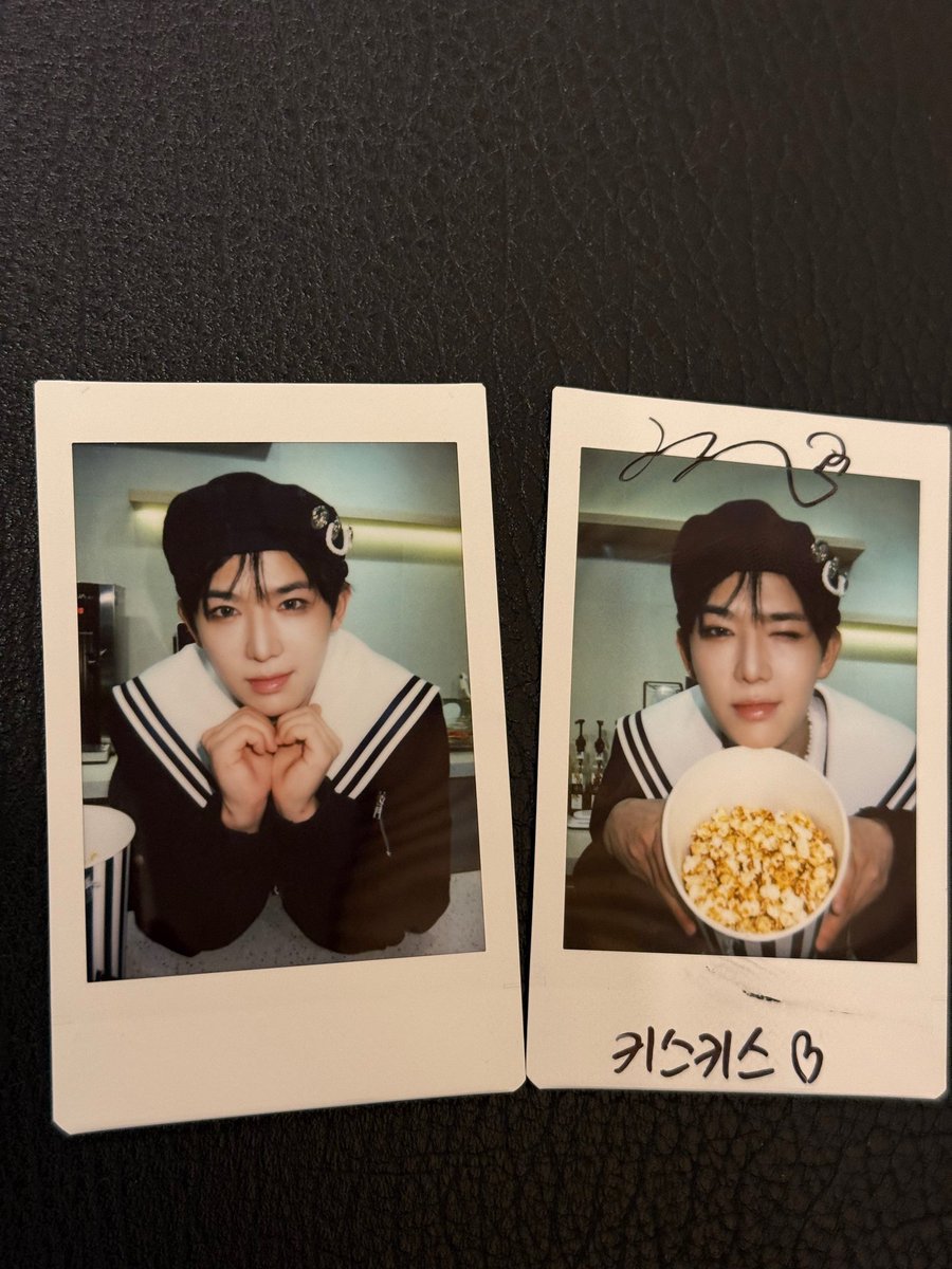 puppy10vers's tweet photo. 마린룩진짜 너무좋아서 마린룩셀카랑 마주치자마자 활짝웄음....♡ https://t.co/cVn4tvnHYl