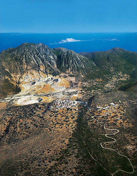 greeceinunesco's tweet image. With the successful inclusion of #GeoparkNisyros in UNESCO Global Geoparks, Greece adds its tenth Geopark to this prestigious category, which highlights areas of exceptional natural beauty and unique geological features.

Official award ceremony at #UNESCO headquarters in Paris