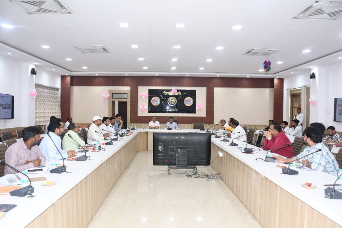 DM Prayagraj tweet media