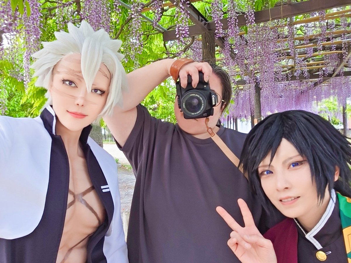 【遅報②】
藤撮影楽しかった～！とらこさんとは久しぶりに撮影ご一緒させて貰ったけど、自然光上手く使った絵画みたいな素敵なお写真沢山撮ってくれてすごかった😳💖✨
わゆ🍃さんとの2ショも綺麗に撮って貰えて嬉しいっ😆💕
お2人ともありがとう～！また遊んで下さい😘💕