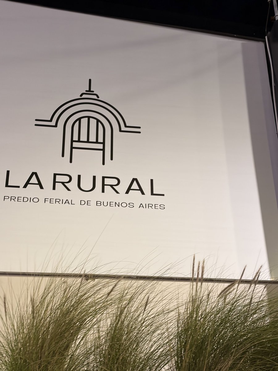 LiderarM's tweet photo. Presente en el Conversatorio sobre cuidados en @LaRural_BsAs @DefensoriaCABA #cuidados https://t.co/AKuEasRY5c