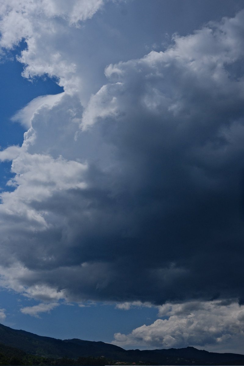 josebrito's tweet photo. Storm: inbound https://t.co/DVyta7JgVH