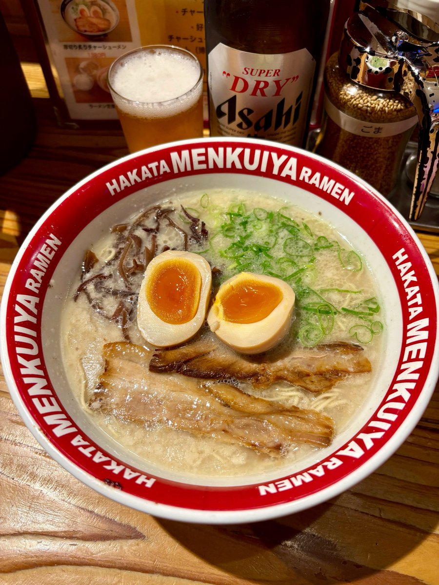 めんくいや 薬院本店

博多ラーメン　¥700