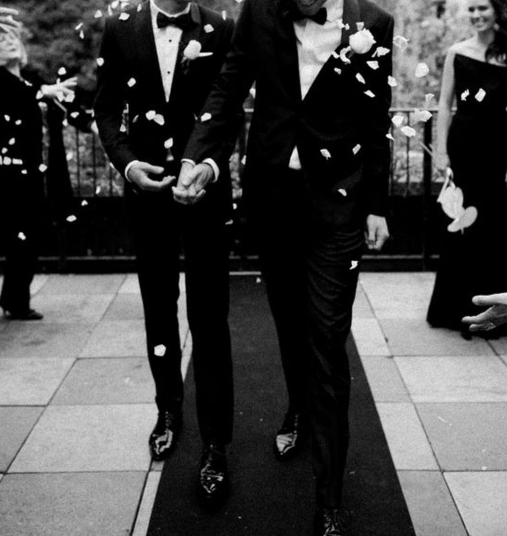 Biru Caramel tweet media