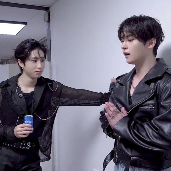 kayra𓂃⭑ tweet media