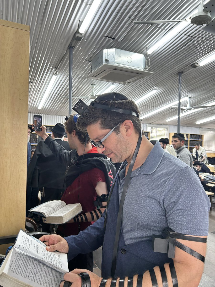 Shlomo Danzinger tweet media