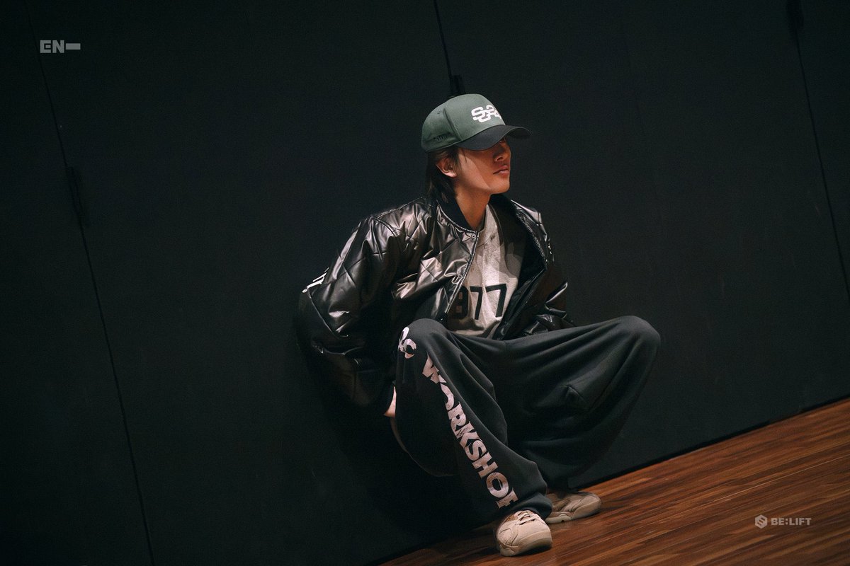 15ARCHIVEz's tweet image. he’s so fine 😩

#제이크 #JAKE