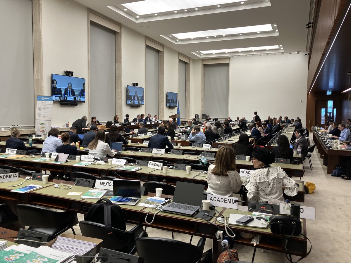 UNECE's tweet image. ⏩From #COP30 to #COP31, @UNECE convenes govts., COP Presidencies, #youth, @UNFCCC &amp;amp; partners during Resource Management Week with a practical focus on #justtransition, #methane emissions cuts for near-term #climateaction, &amp;amp; role of #criticalminerals in a low-carbon transition