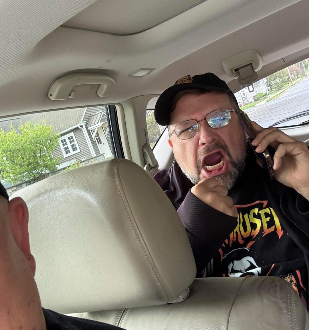 3CountThursday's tweet photo. It’s #3CT day out &amp; rumors are everyone but Mark is already regretting it 

Stick with us throughout the day for updates https://t.co/3KAliExLol