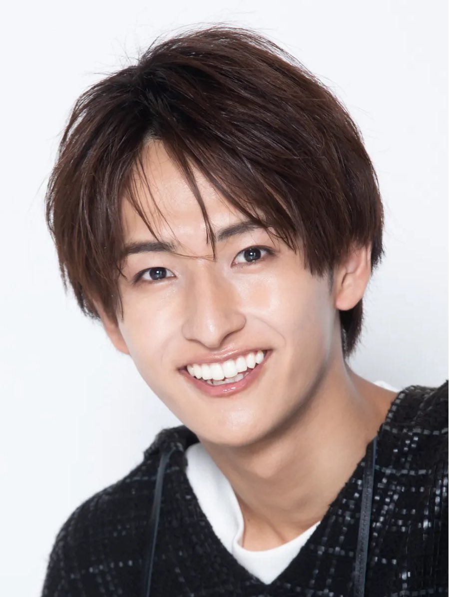 kabuto0617's tweet photo. 【第二部ゲスト】
柊木智貴さんが来てくれます！
何故か私を慕っていると公言している智貴。笑　そんな後輩の顔に泥を塗らないよう必ず楽しい時間にします！
ダブルともきの回は３人でわちゃわちゃと。

今後はイベント体制変わり、暫くこういう形式では開催しないと思いますのでご都合つく方は是非！ https://t.co/dV9RVIQxy9