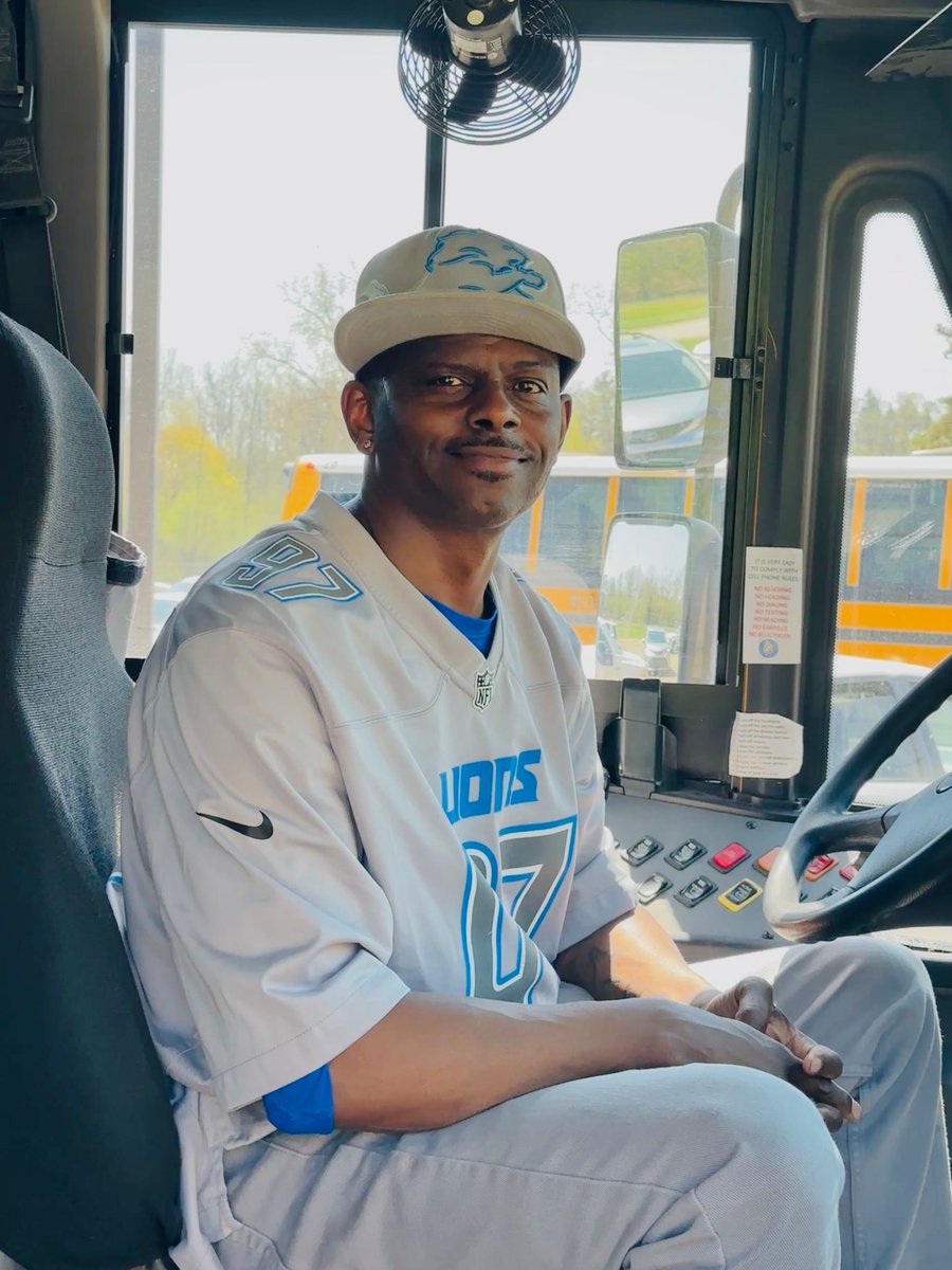 bhschools's tweet photo. This School Bus Driver Appreciation Day, BHS celebrates all those who keep our students safe on the road every day. BHS bus drivers are an essential part of our school community, and we are incredibly grateful for them 🚍️ 💛 ! #BelongHere https://t.co/8DnlHiocIW