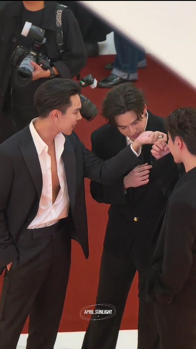 811 /° ꒰ᴳᵃʷⁱⁿⁱᵉ꒱ tweet media