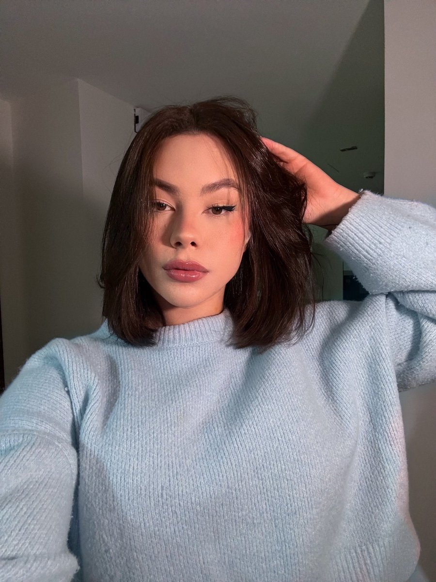 Bruna 💋 tweet media